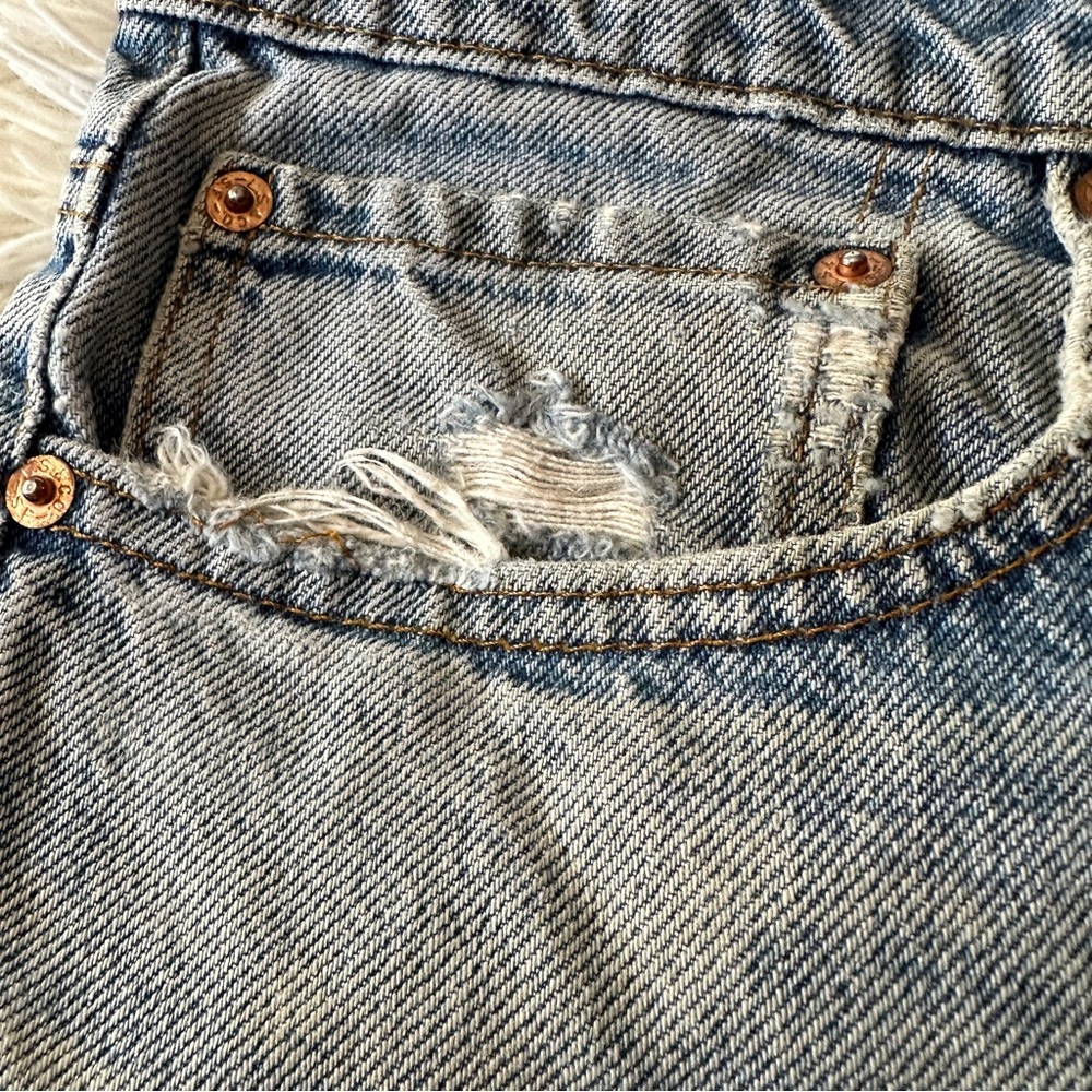 Vintage 80s Levi’s 505 USA Made Zip Fly Straight Leg Distressed Jeans 33x32 - Picture 3 of 13